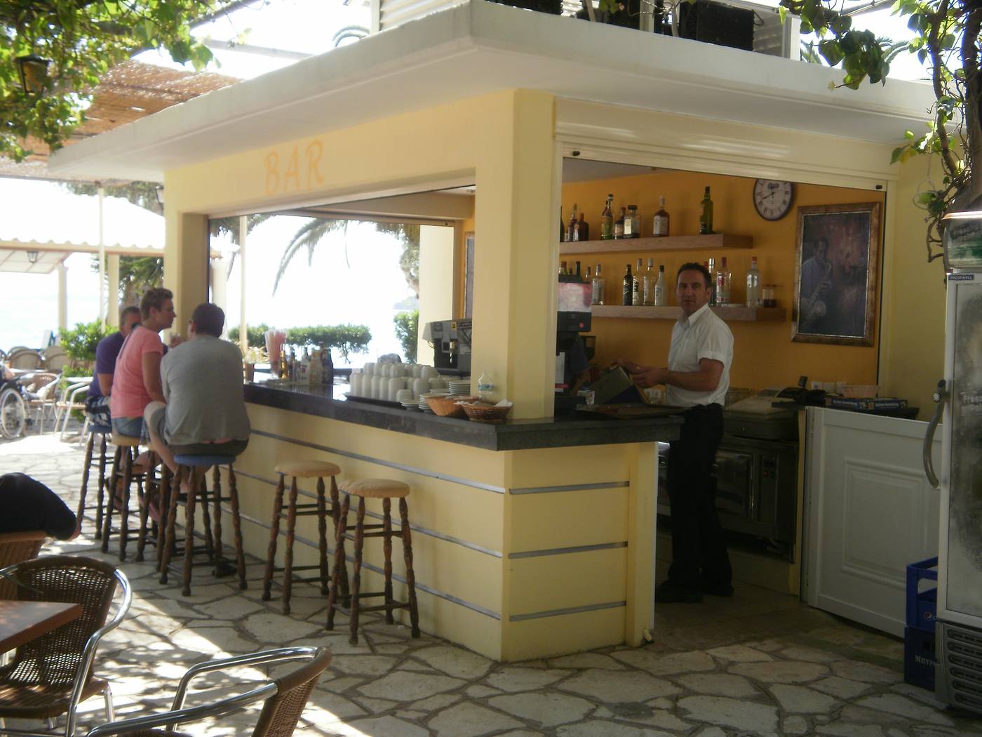 Elea-Beach-Bar-9