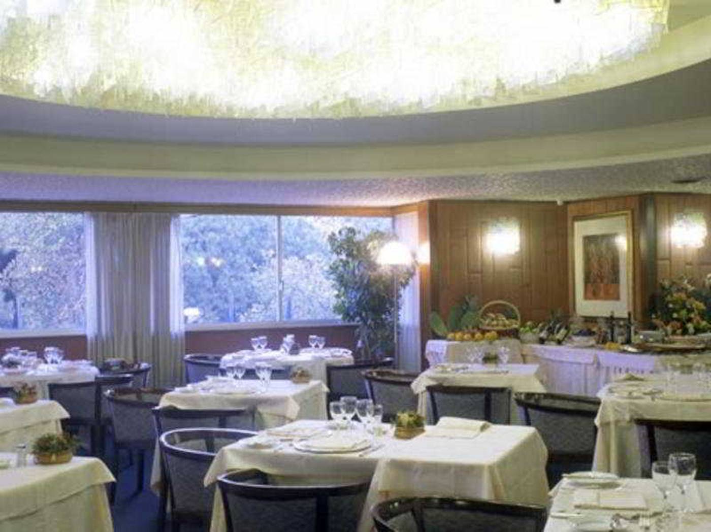 Royal-Palace-Restaurant-35