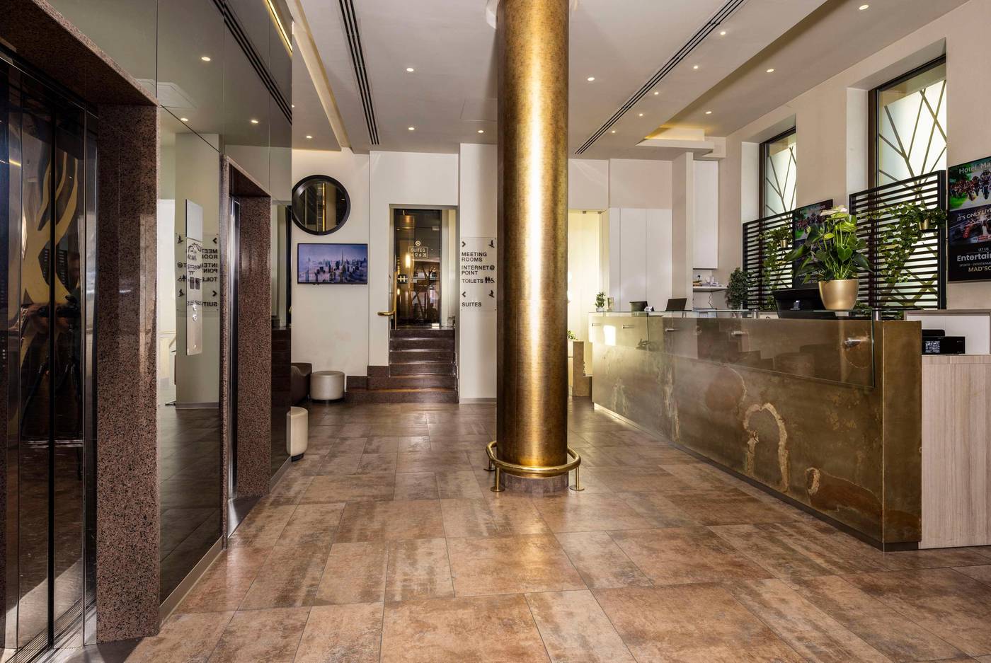 Best-Western-Hotel-Madison-Lobby-14