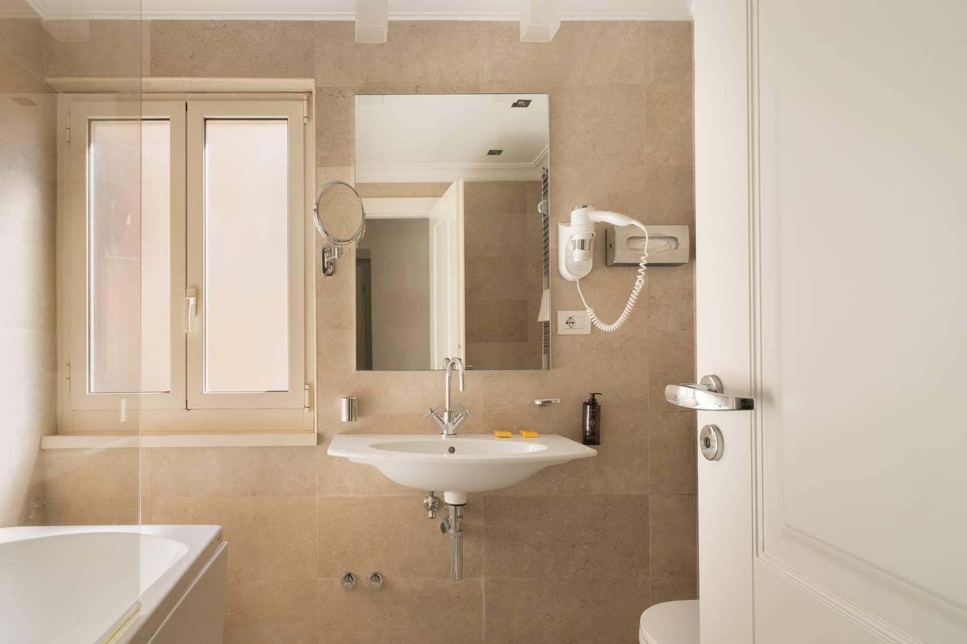 Hotel-Della-Conciliazione-Room-39