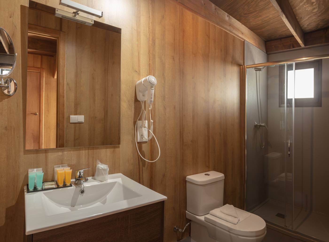 Magic-Robin-Hood-Room-78