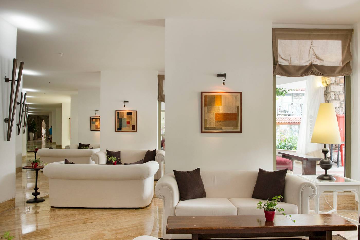 Marti-La-Perla---Adult-Only-Lobby-31