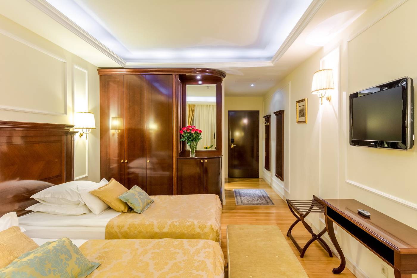 President-Solin-Room-21