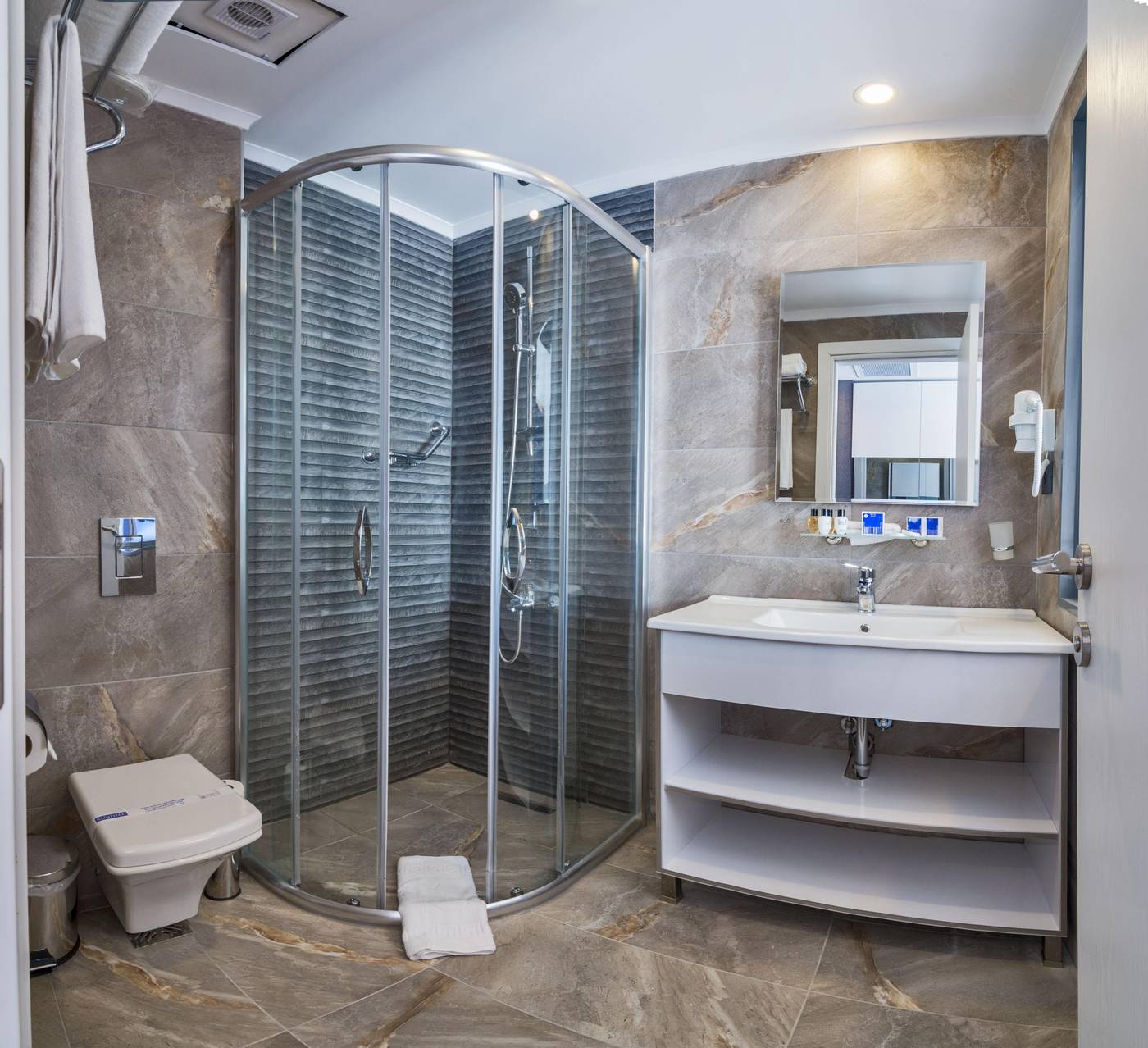 Inntel-Hotel-Istanbul-Room-24