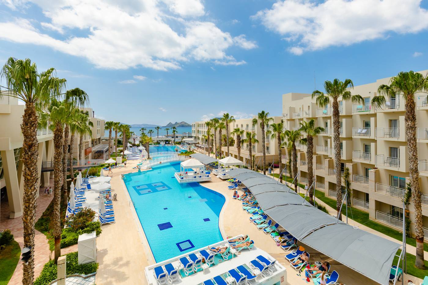 La-Blanche-Resort---Spa-Pool-6