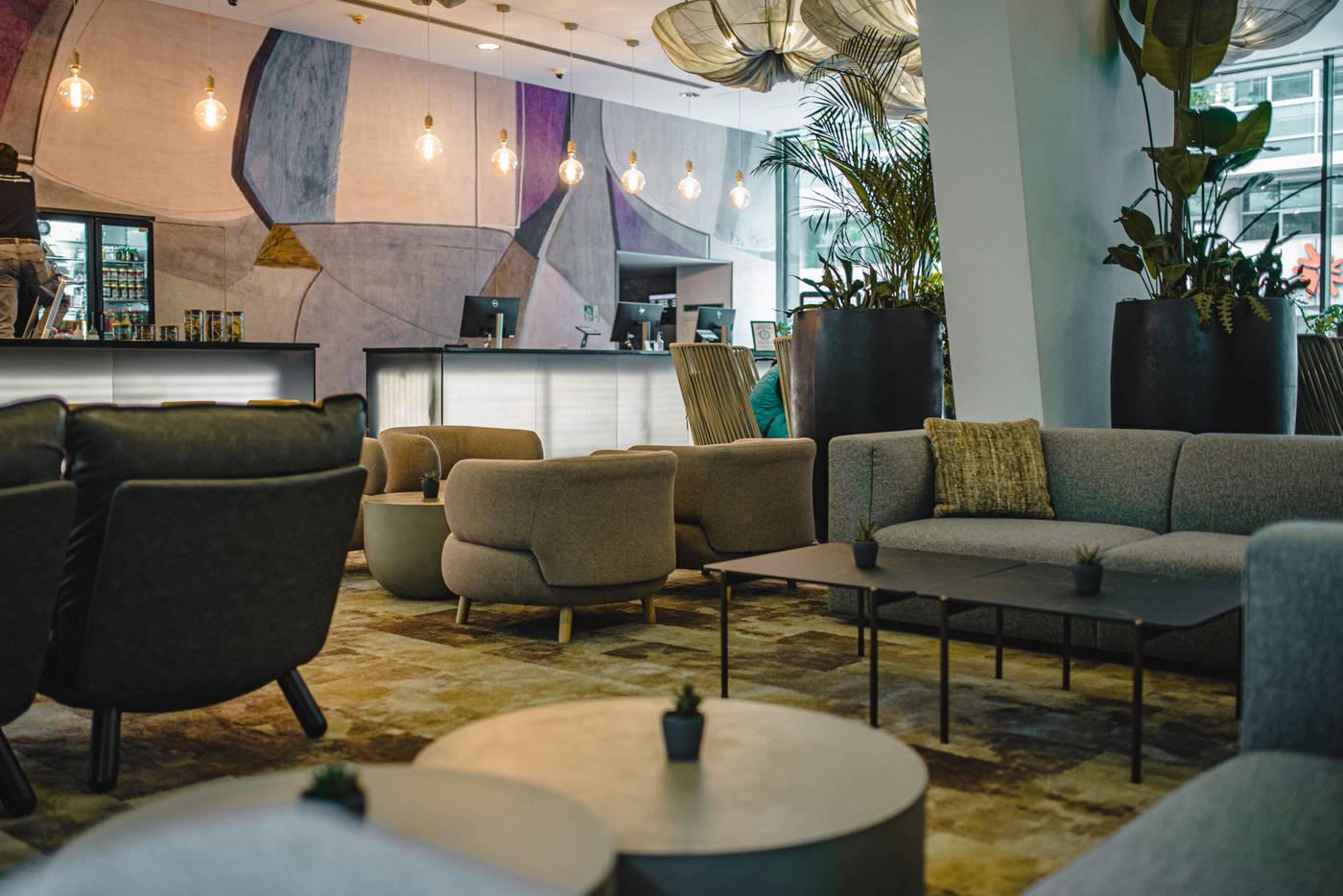 OREA-Hotel-Angelo-Praha-Lobby-11