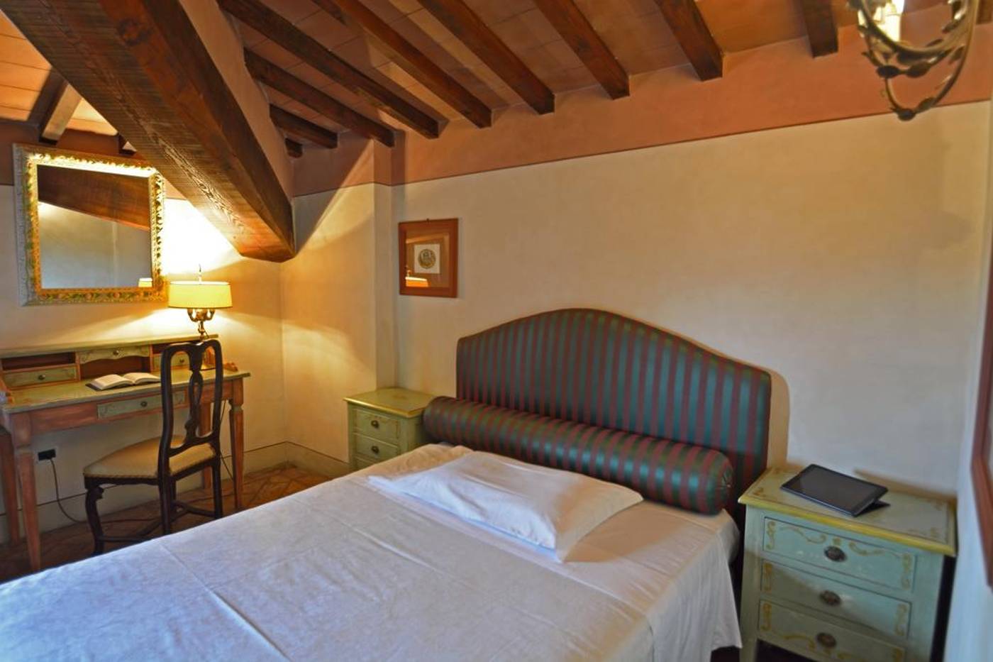 Calamidoro-Hotel-Room-15