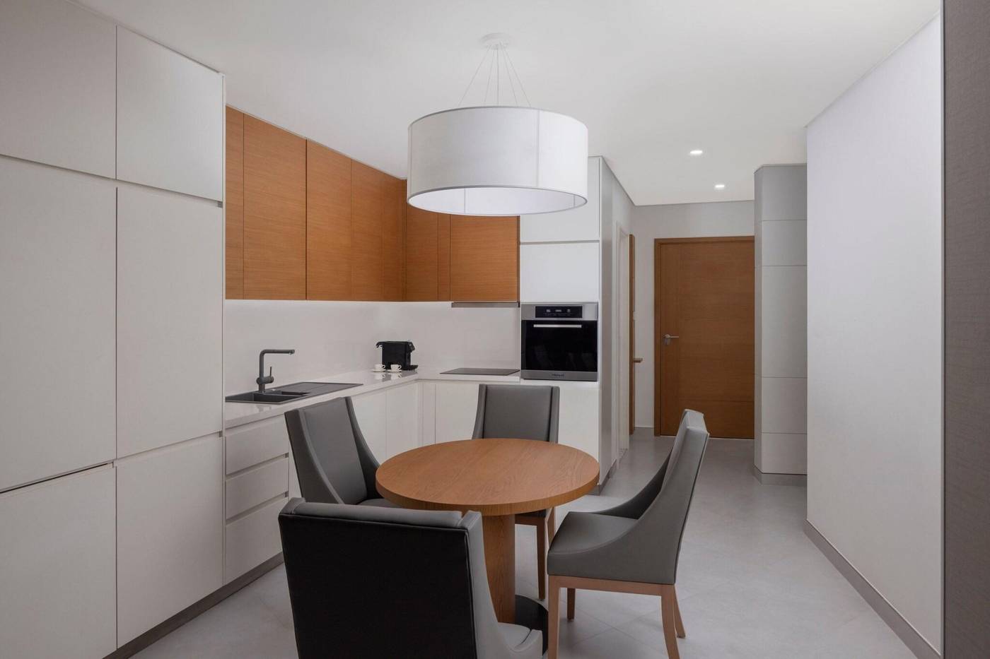 JW-Marriott-Marquis-Hotel-Dubai-Room-51