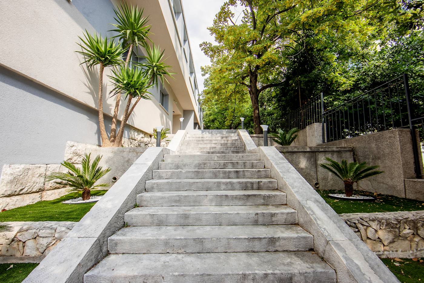 Caldo-Luxury-Rooms-General-view-1