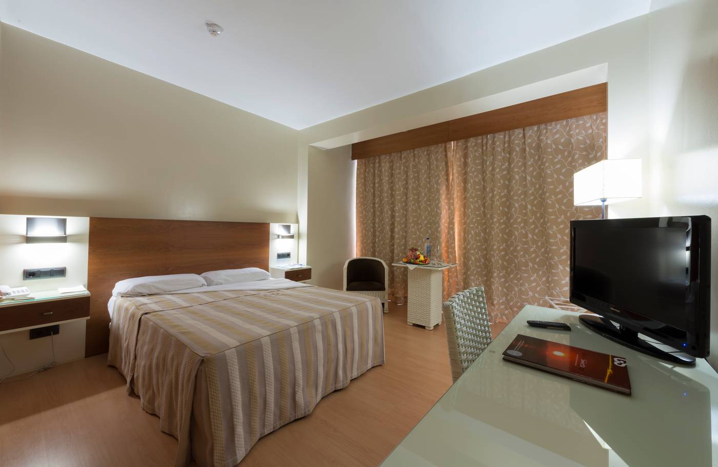 Portocobo-Spain-OLEIROS-Room-10