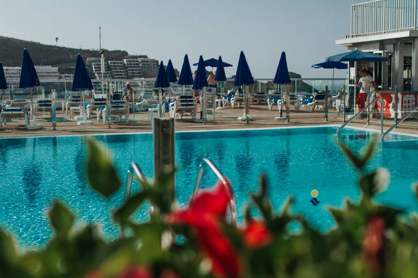 Servatur-Montebello-Apartments-Pool-11