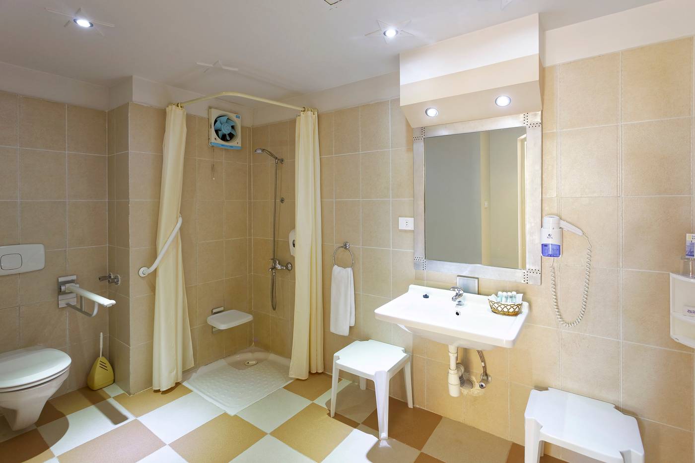 The-Three-Corners-Rihana-Resort-Room-38