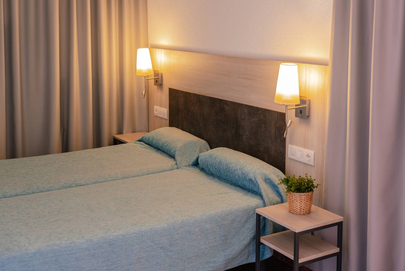 Port-Europa--Room-18