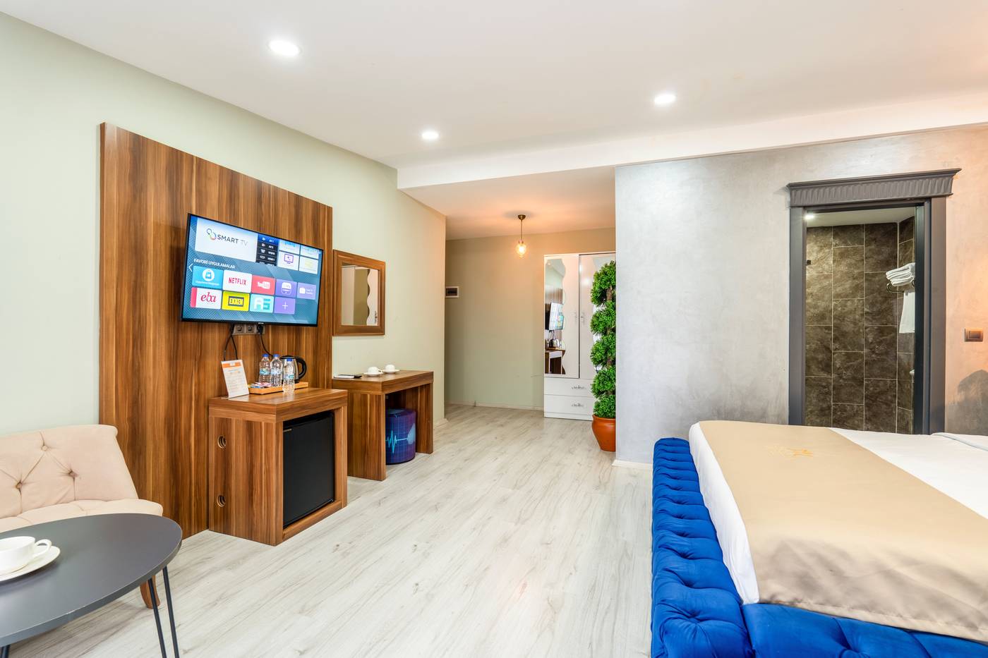 Monezza-Hotel-Room-5