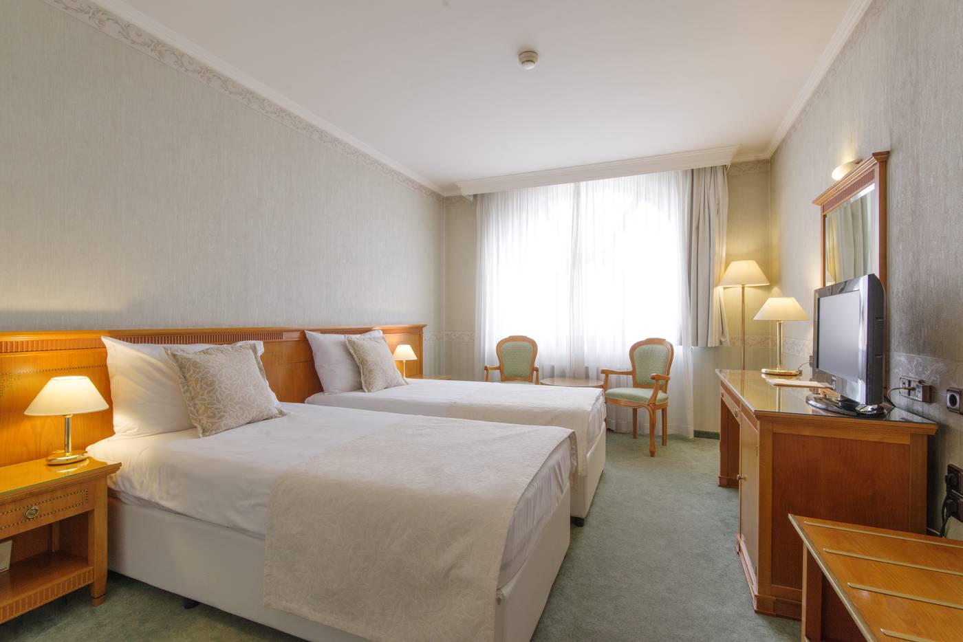 Downtown-Bulgaria-SOFIA-Room-9