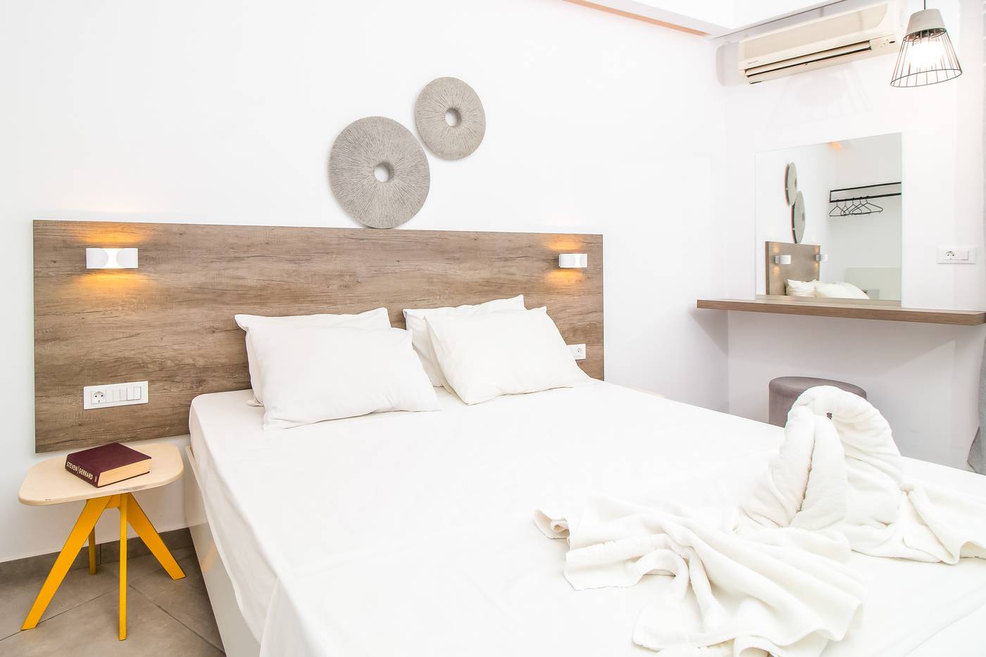 Hillside-Studios-Room-34