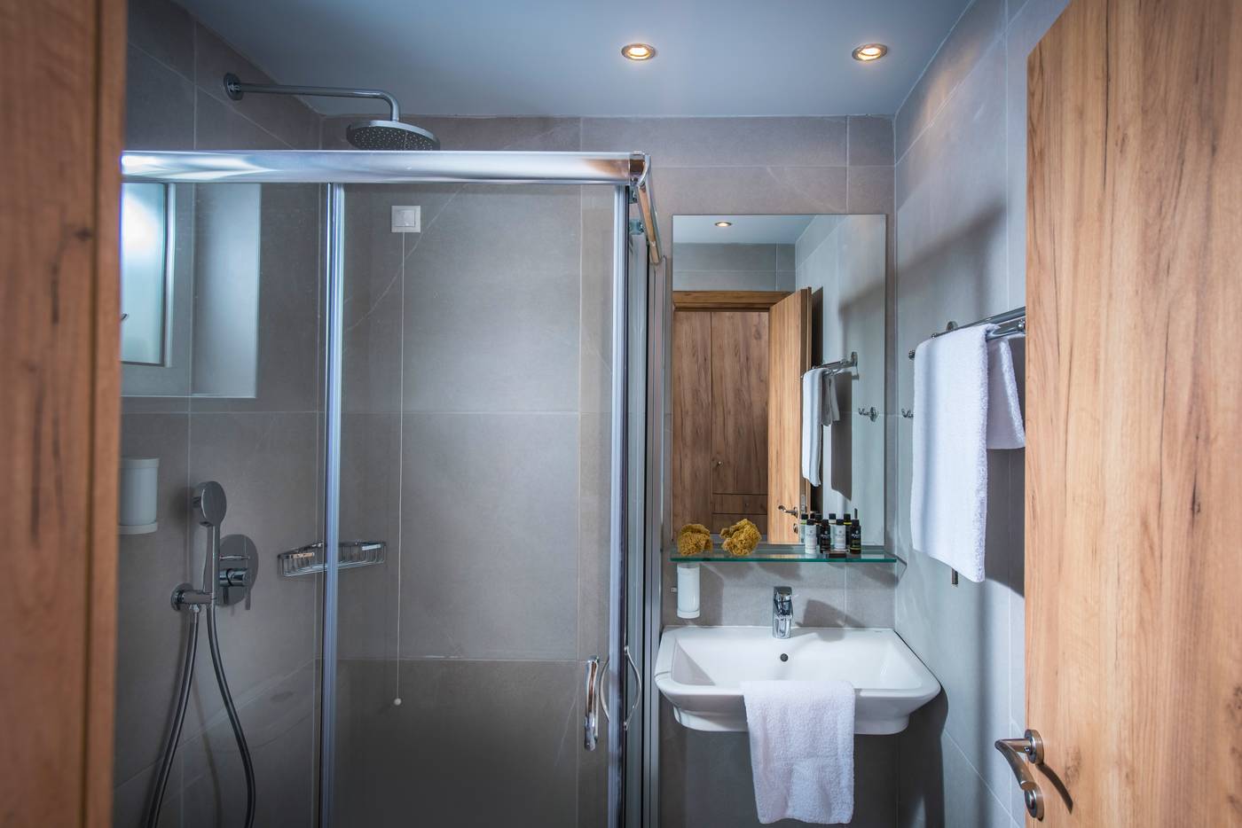 Mistral-Mare-Room-15