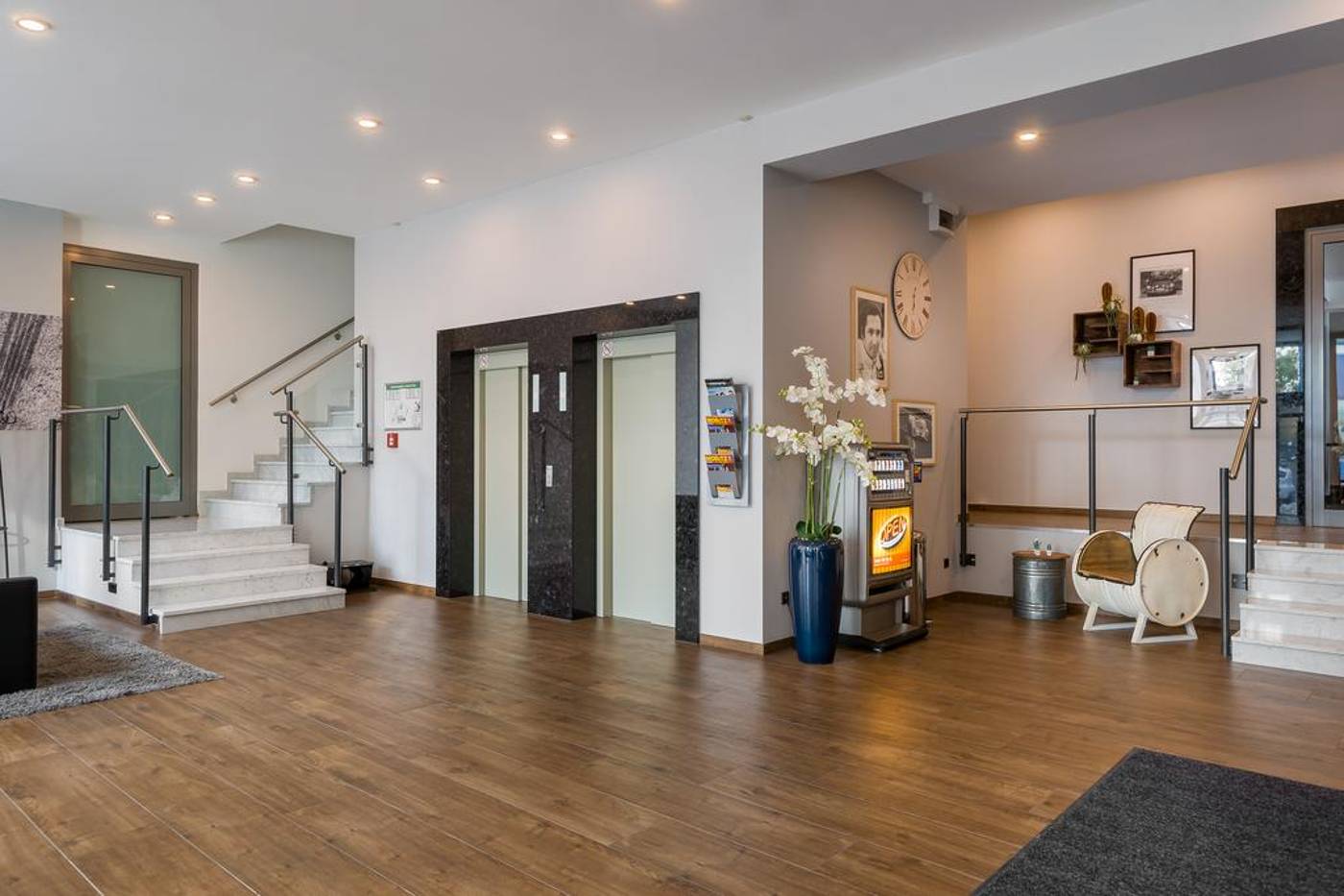 Novum Hotel Bruy-Germany-Stuttgart-Lobby-6