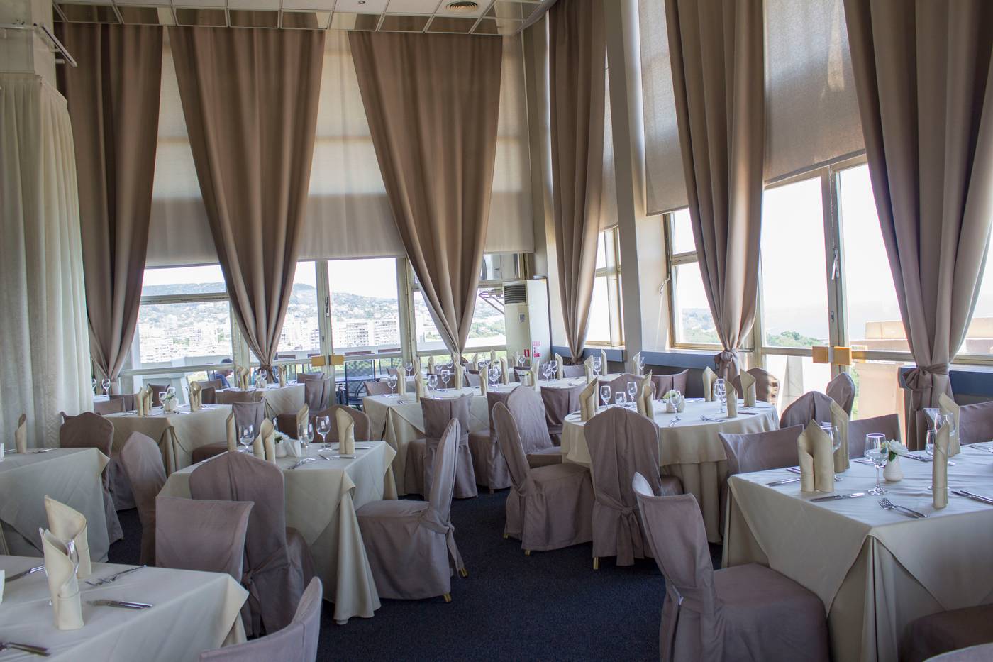 Hotel-Cherno-More-Restaurant-22