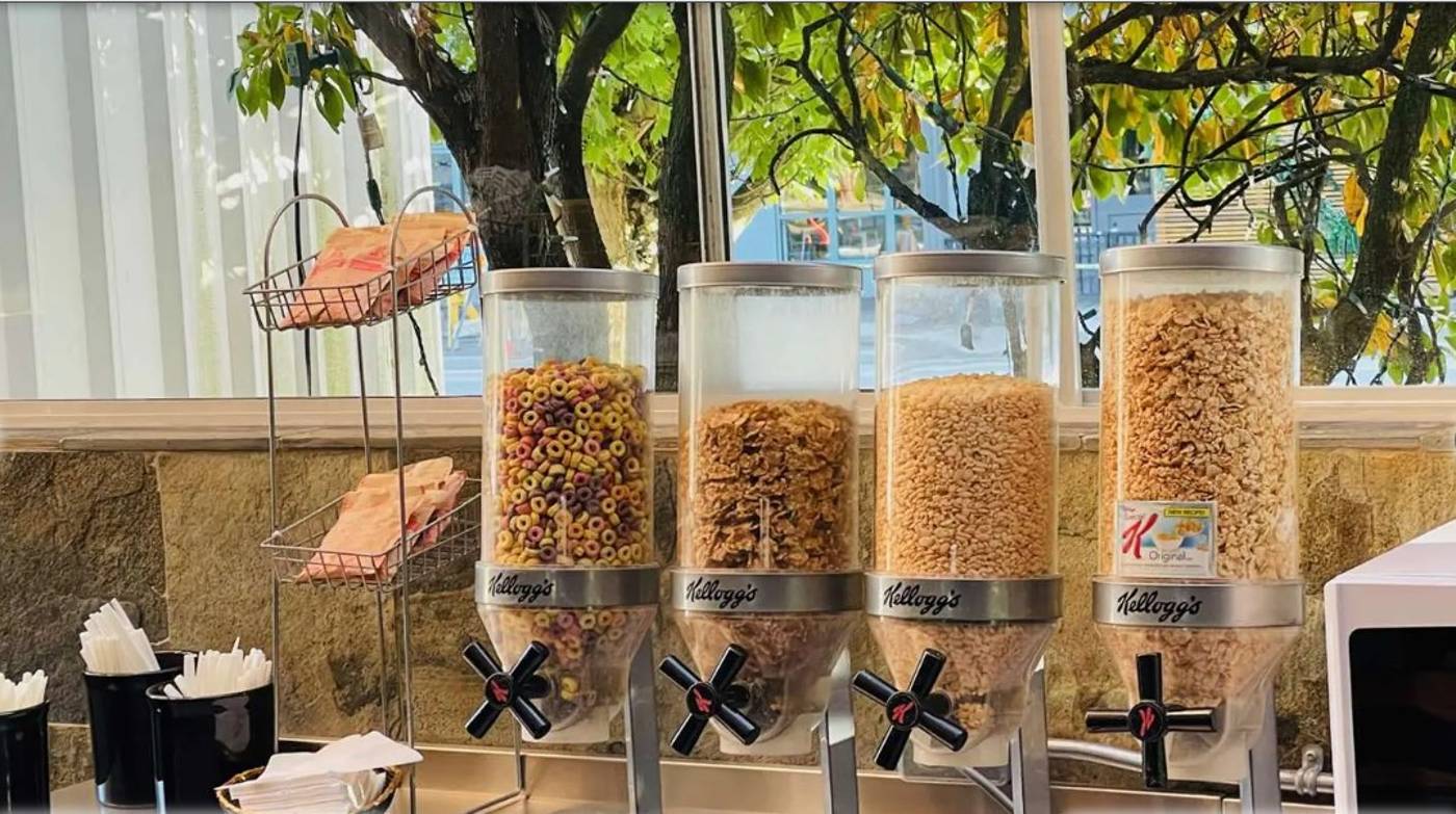 SureStay-by-Best-Western-Richmond-Vancouver-Airport-Restaurant-19