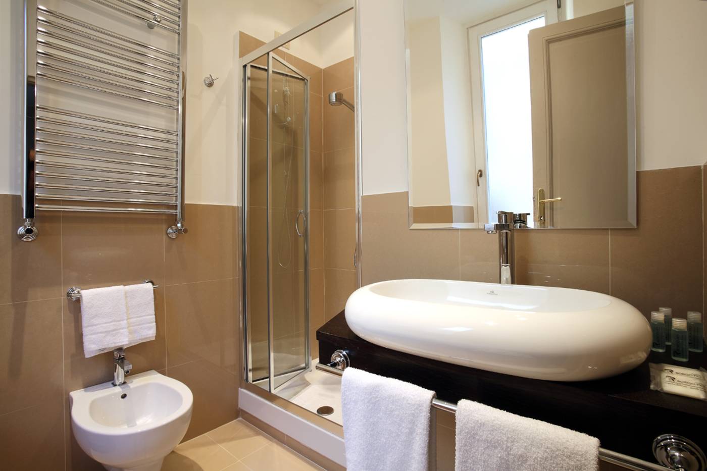 Residence-Trianon-Borgo-Pio-Room-20