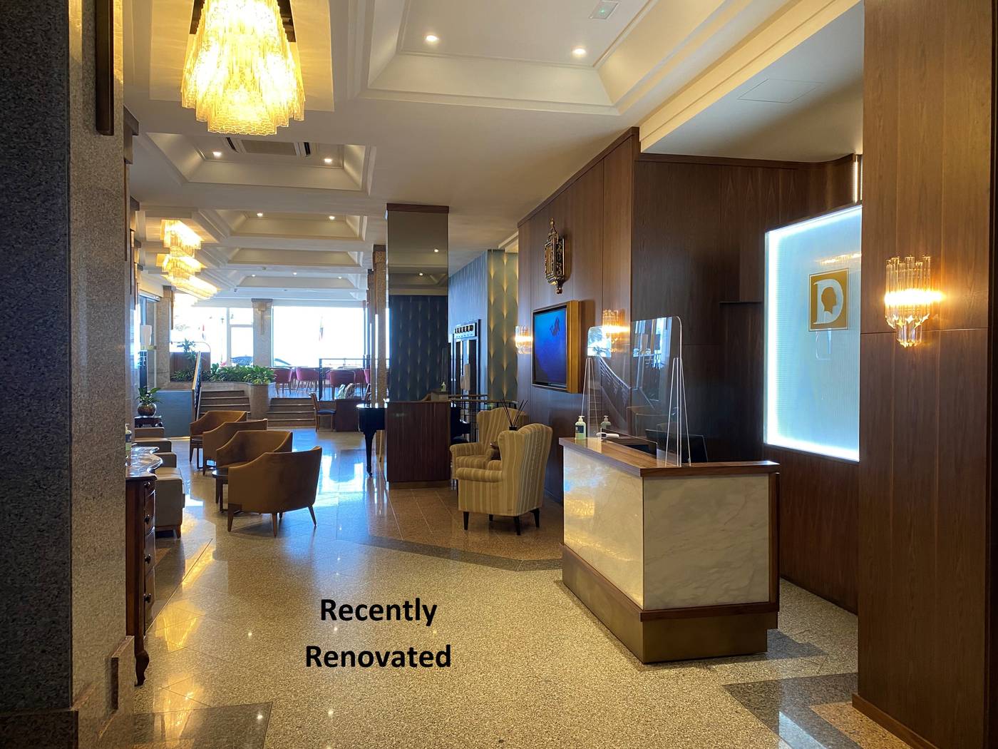 Diplomat-Lobby-49