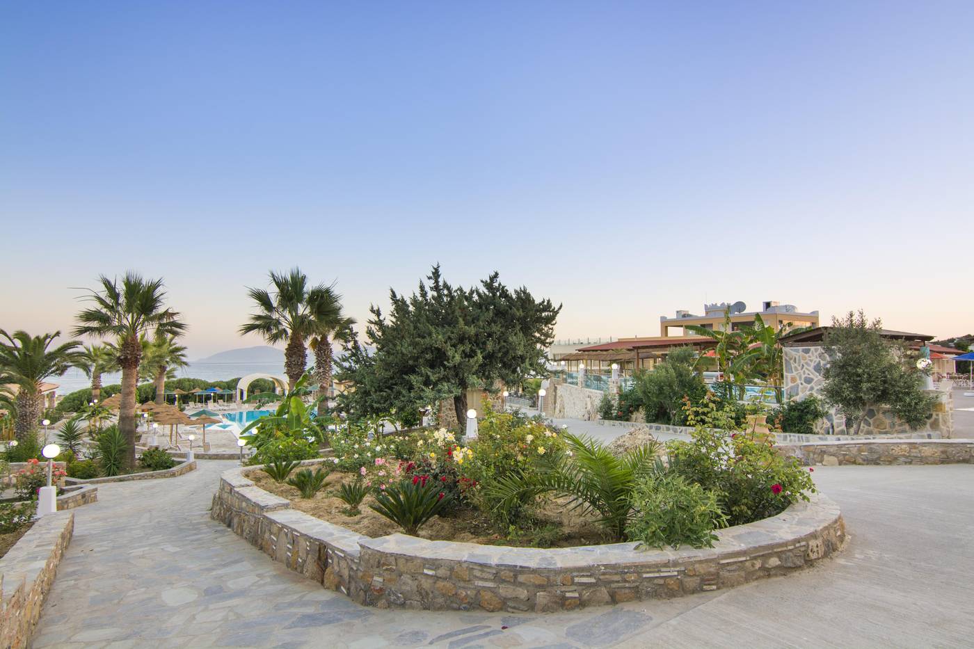 Kouros-Palace-General-view-10