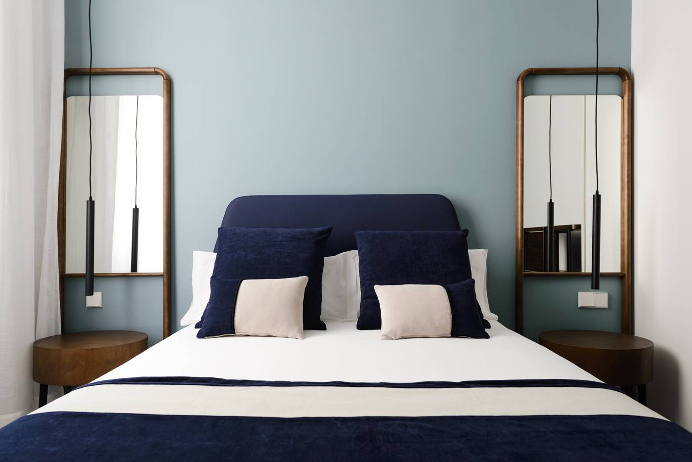 Smartrental-Collection-Gran-Via-Centric-II-Room-49