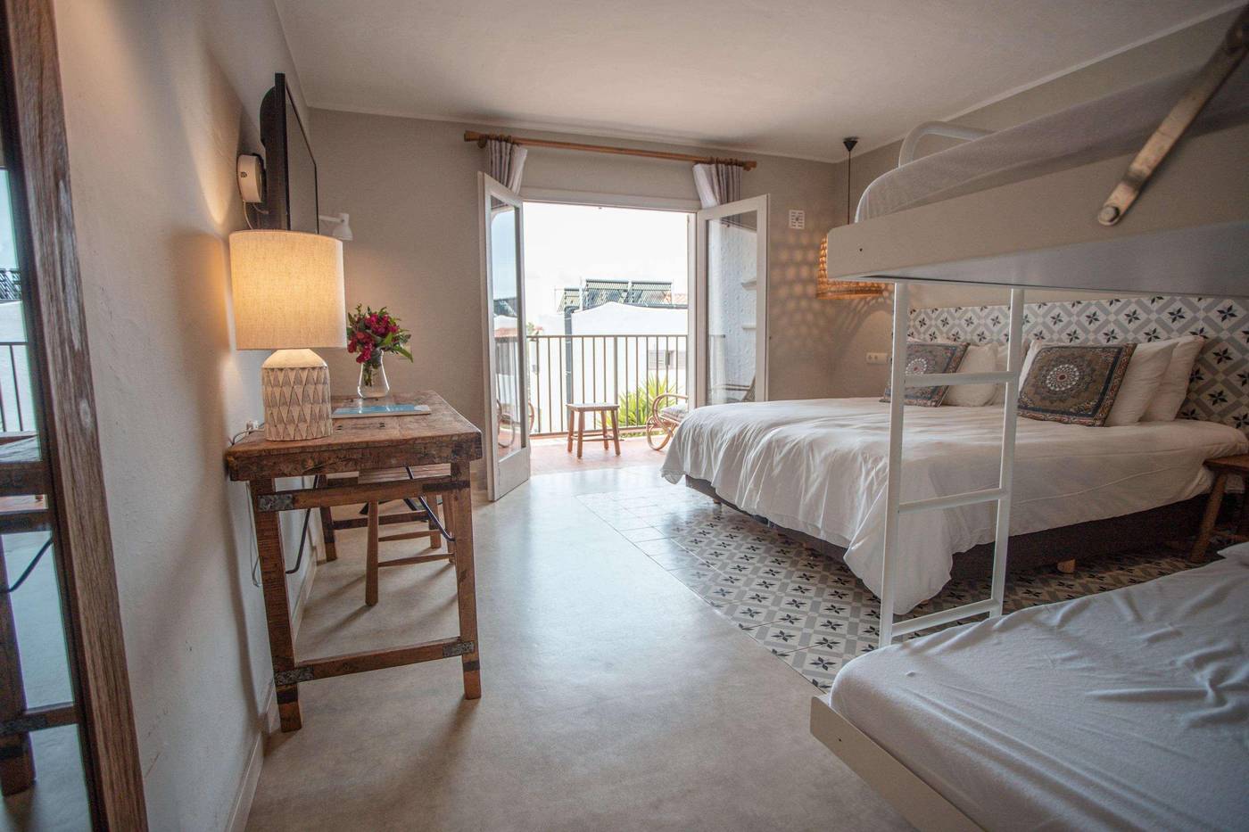 Marble-Hotel-Stella-Maris-Room-25