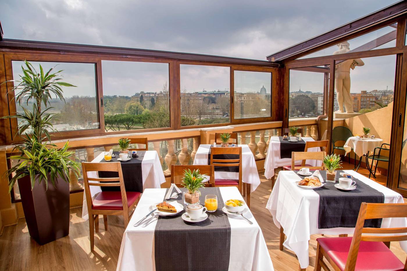 Best-Western-Hotel-Astrid-Restaurant-3