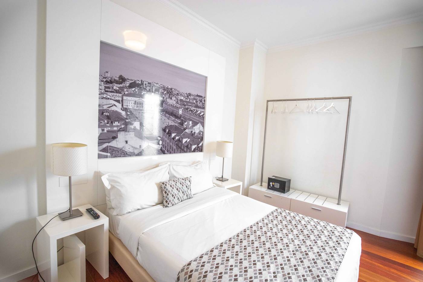 Residencial-Alcobia-Room-14