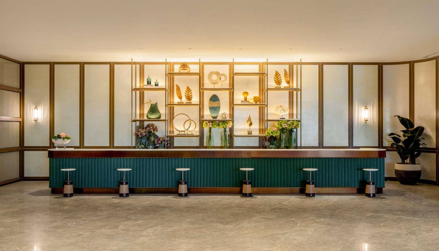 The-Fullerton-Ocean-Park-Hotel-Hong-Kong-Lobby-9