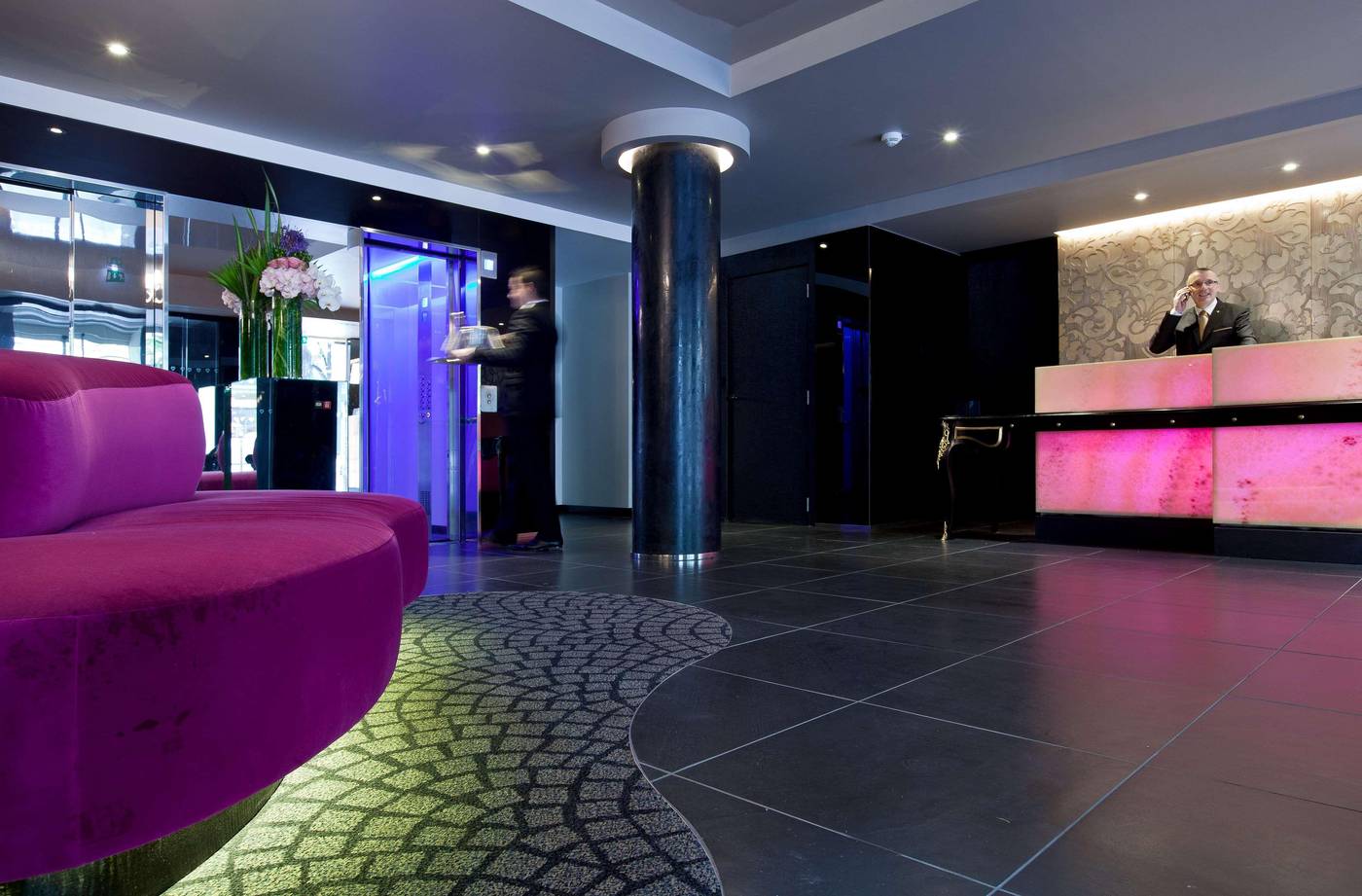 La-Villa-Maillot---Arc-de-Triomphe-Lobby-23