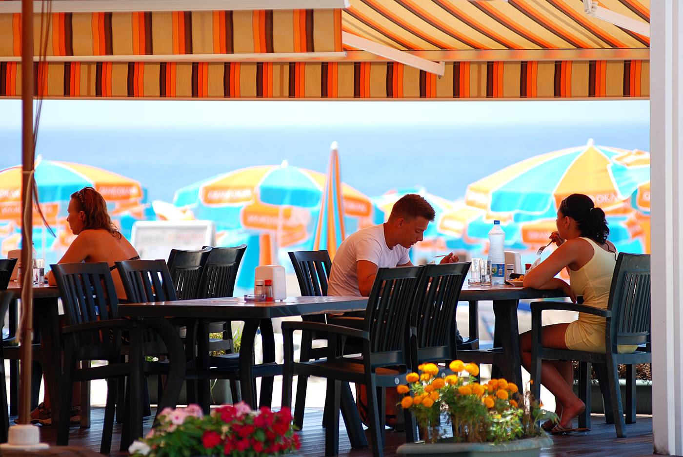 Grand-Okan-Hotel-Beach-52