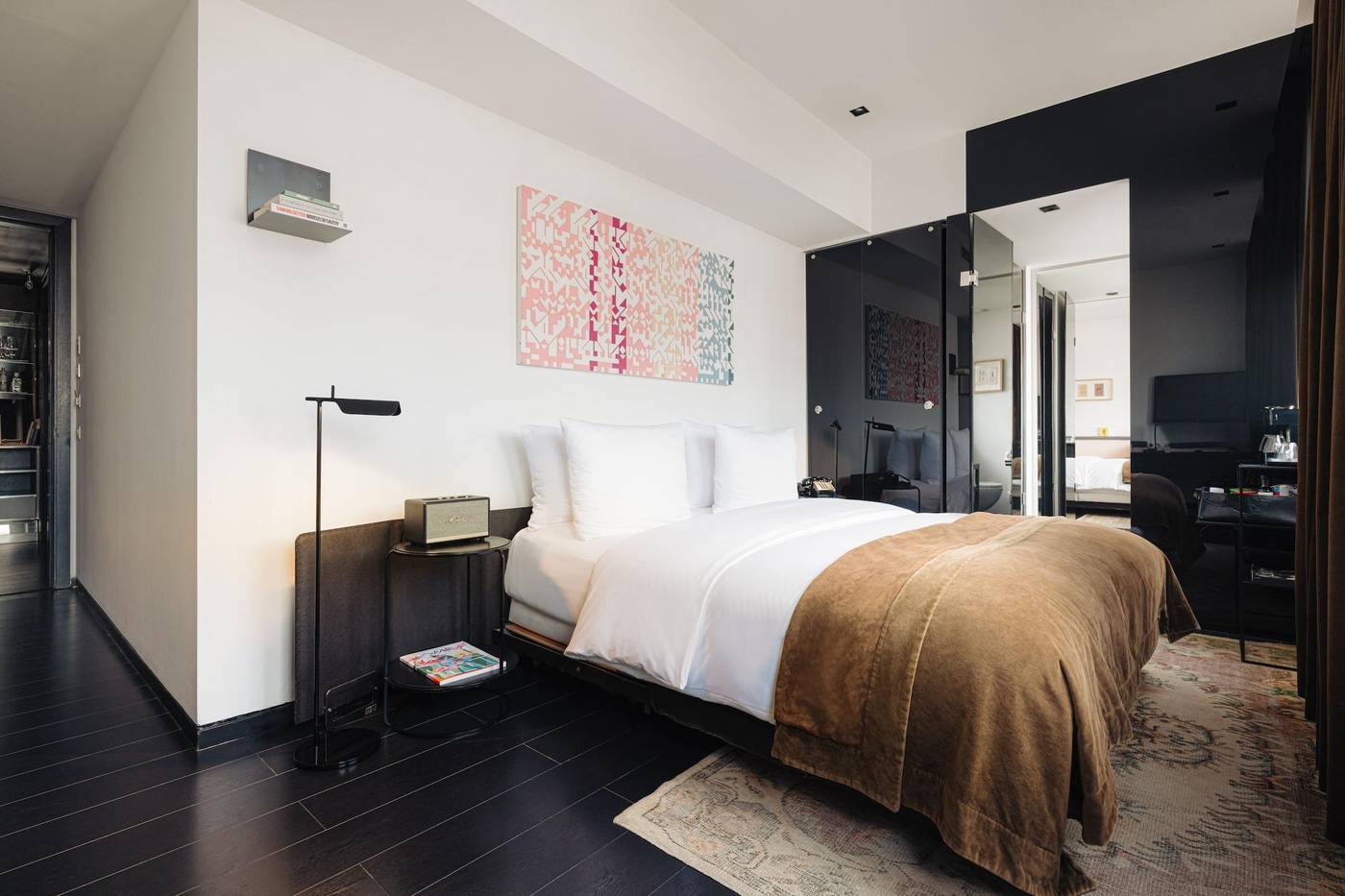 SIR-Albert-Hotel--part-of-Sircle-Collection-Room-39