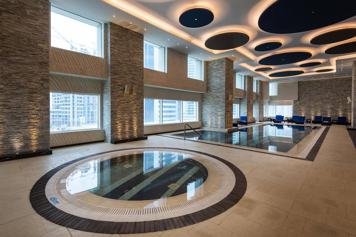 Centara-West-Bay-Hotel-and-Residences-Doha-Pool-18
