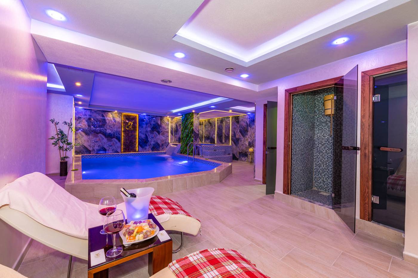 Bekdas-Hotel-Deluxe-Sports-and-Entertainment-41