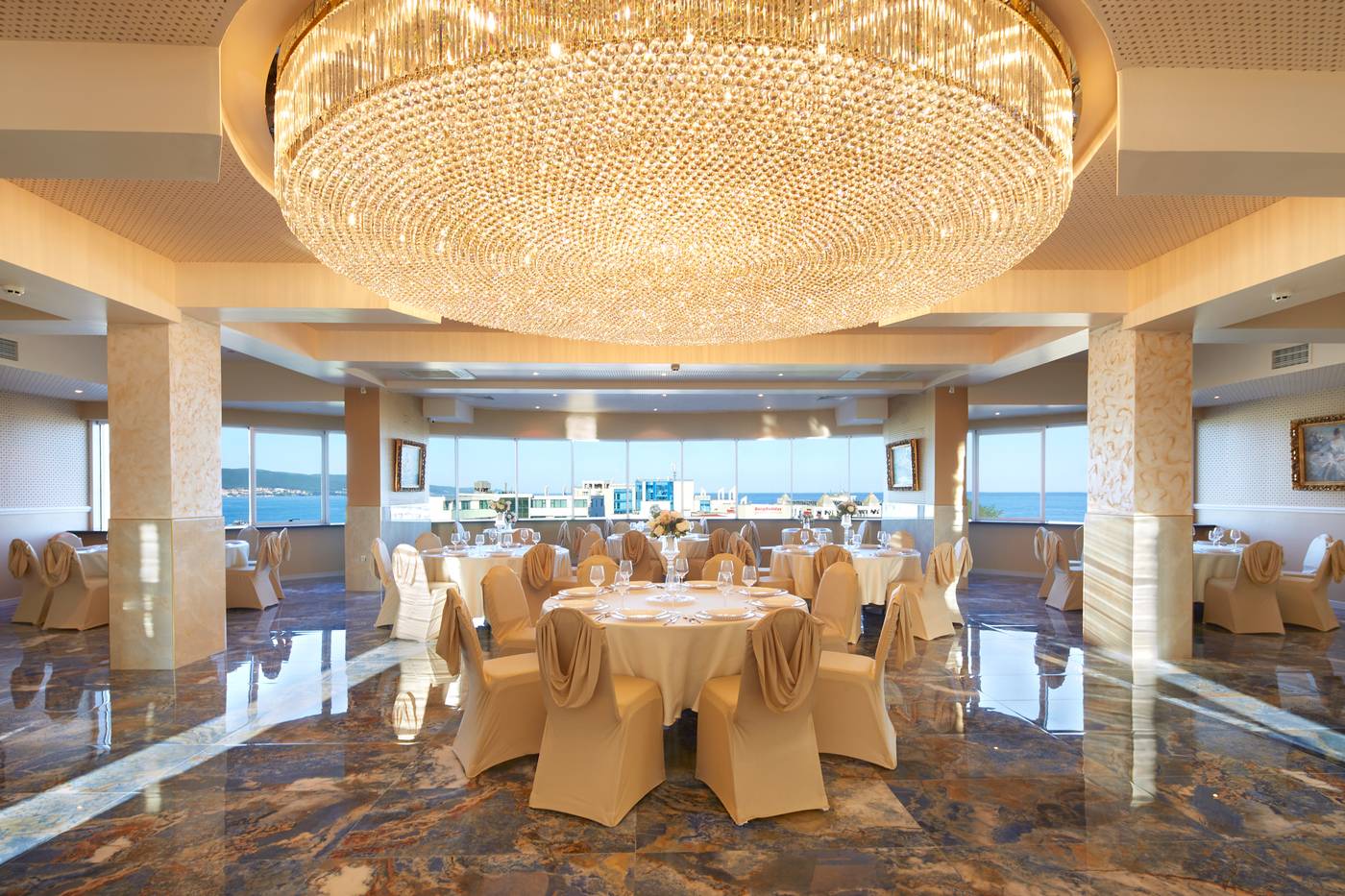 Planeta-Restaurant-17