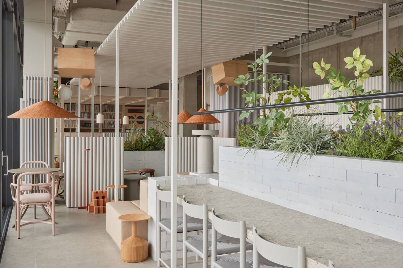 Locke-at-East-Side-Gallery--Friedrichshain-General-view-3