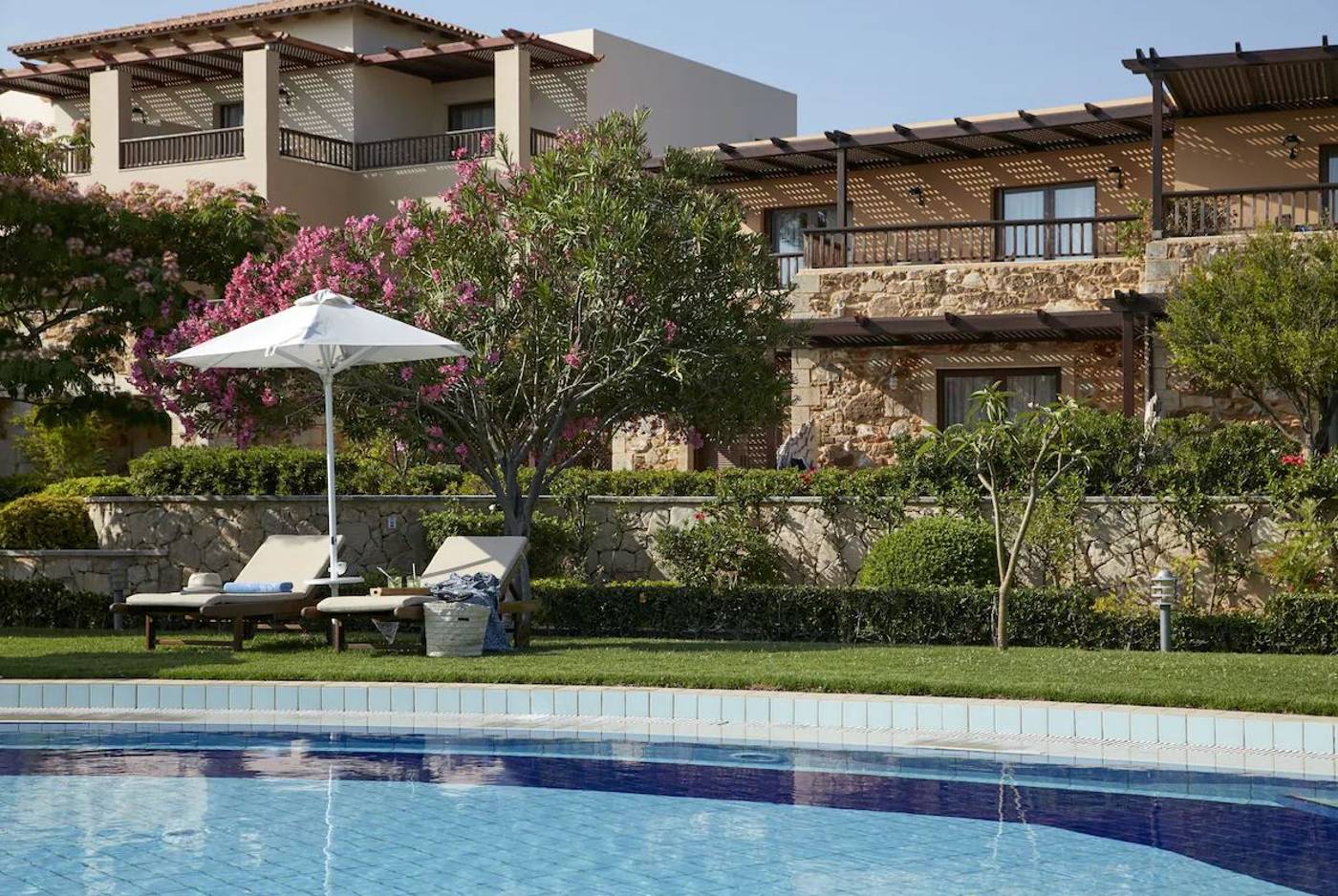 Minoa-Palace-Resort---Spa-Pool-3