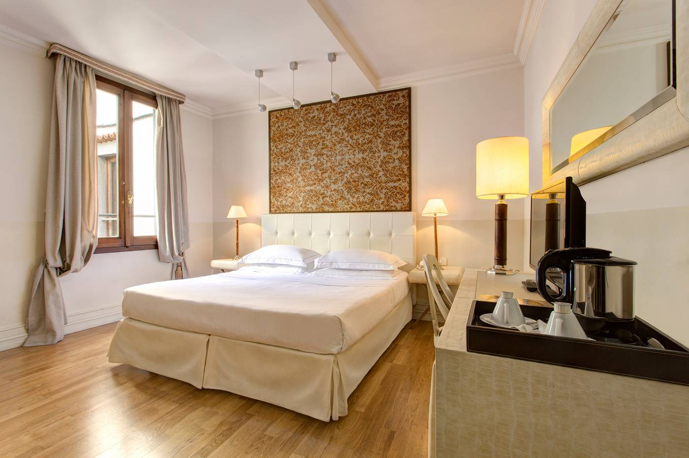 Grand-Hotel-Cavour-Room-21