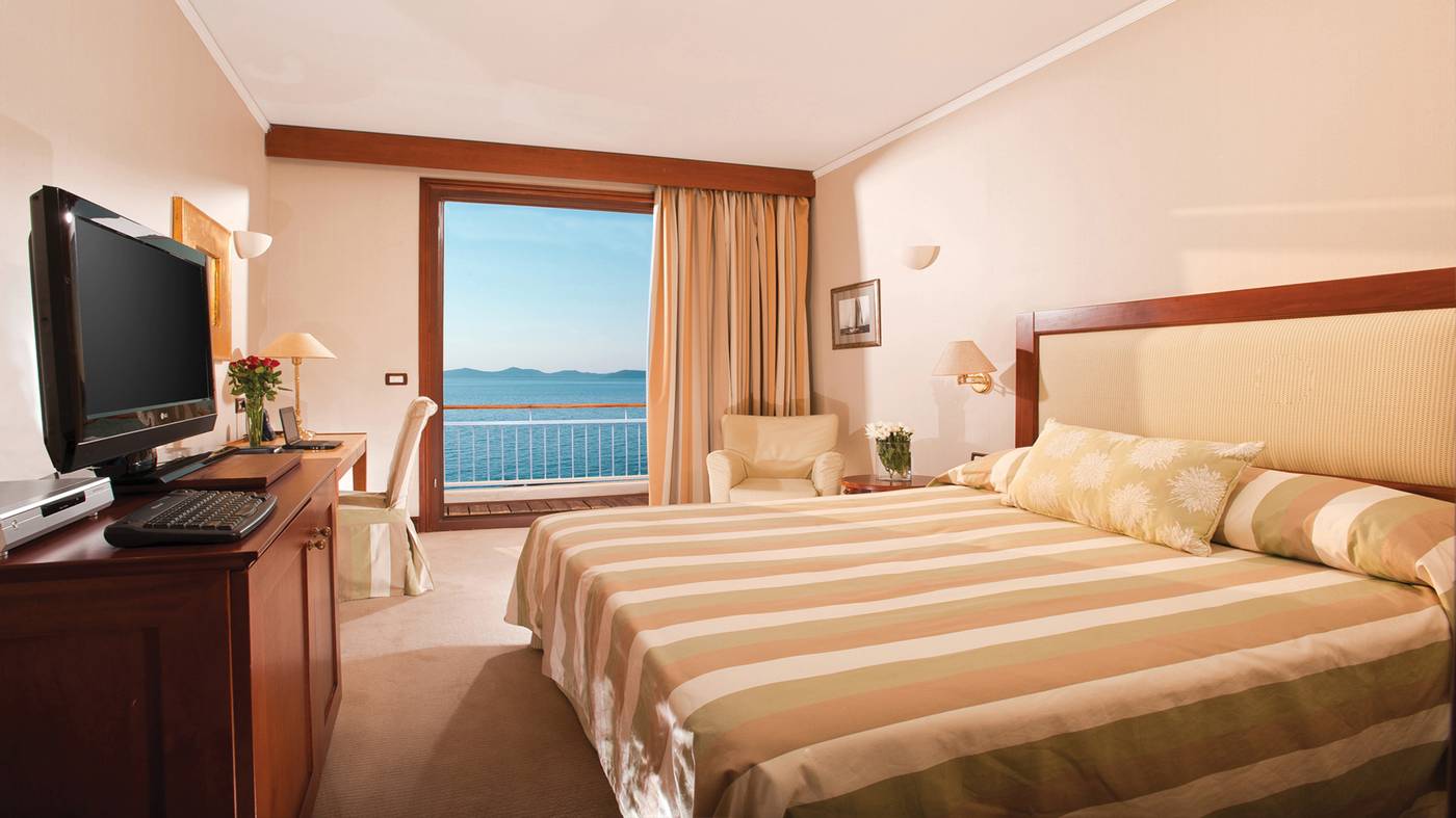Grand Resort Lagonissi