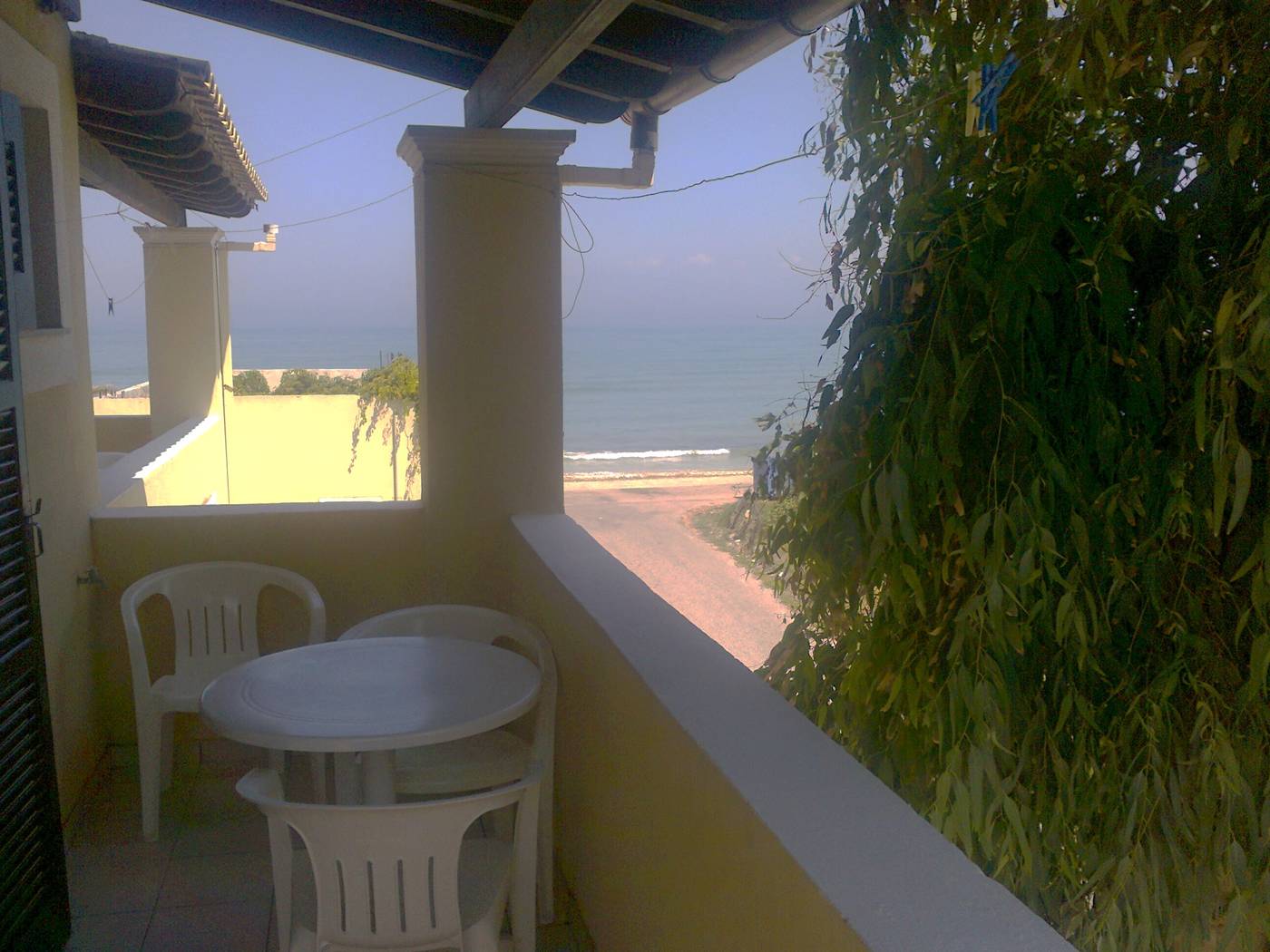 Beach-Front-Salvanos-Room-22