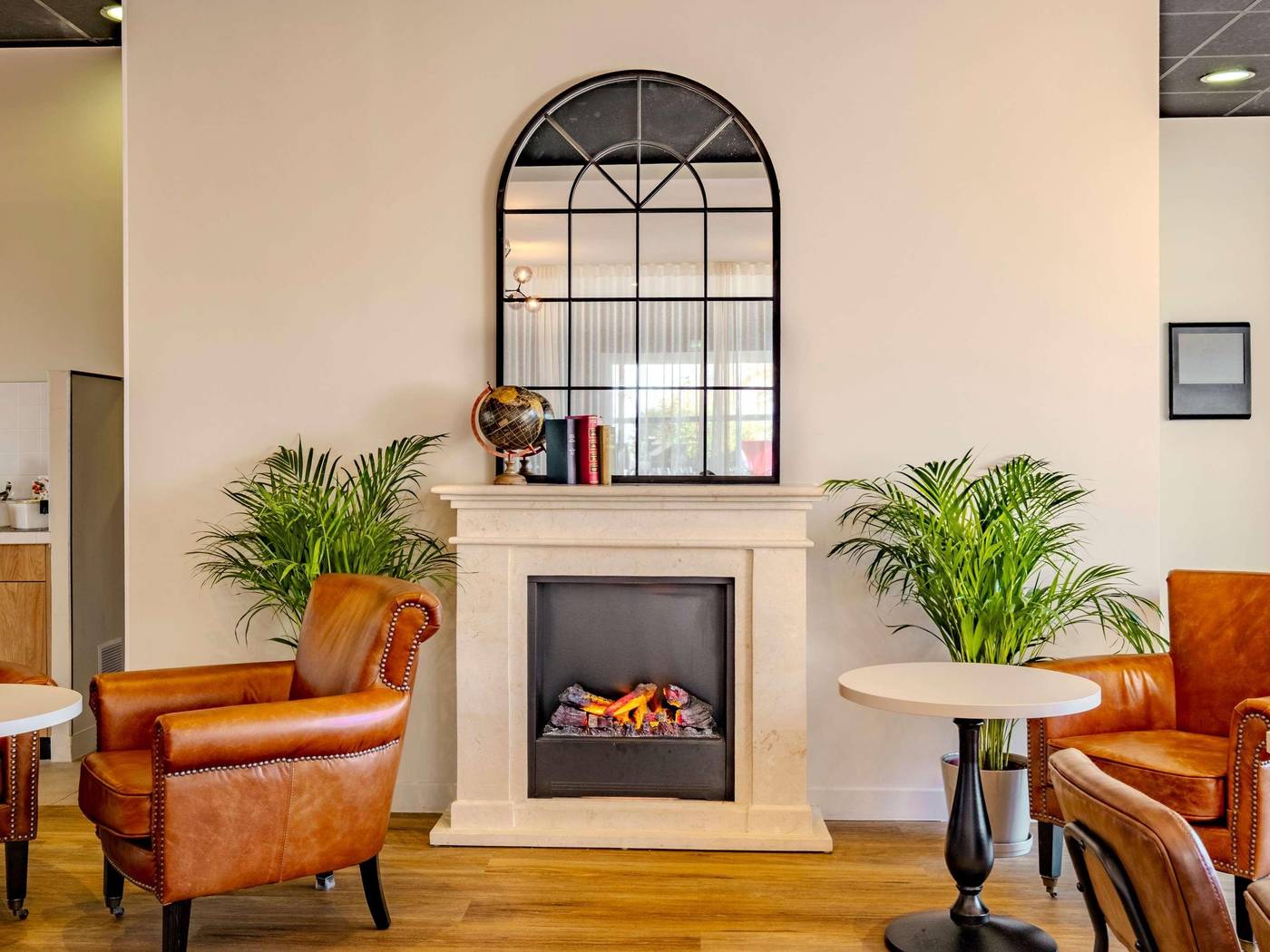 ibis-Marne-la-Vallee-Champs-Restaurant-2