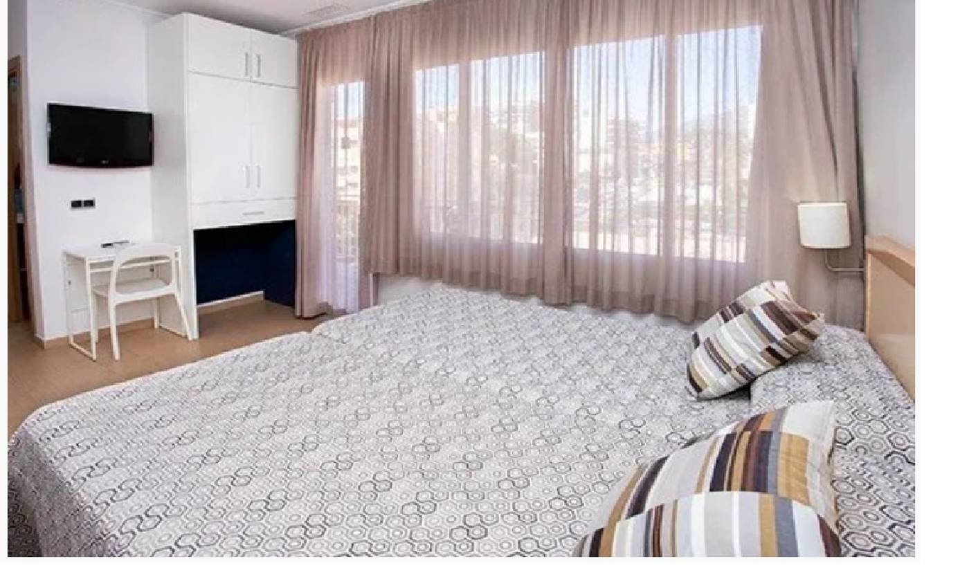 Ecuador-Park-Room-38