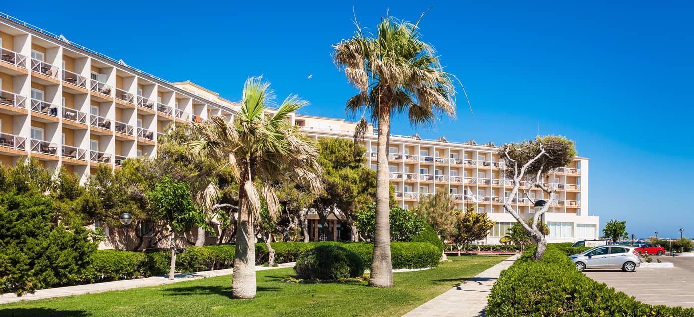 Hoteles-Globales-Club-Almirante-Farragut-General-view-5