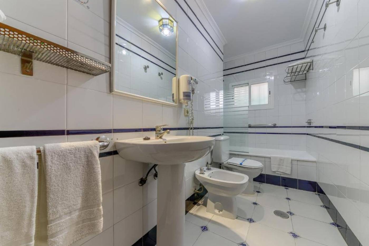 Playa-de-Regla-Room-36