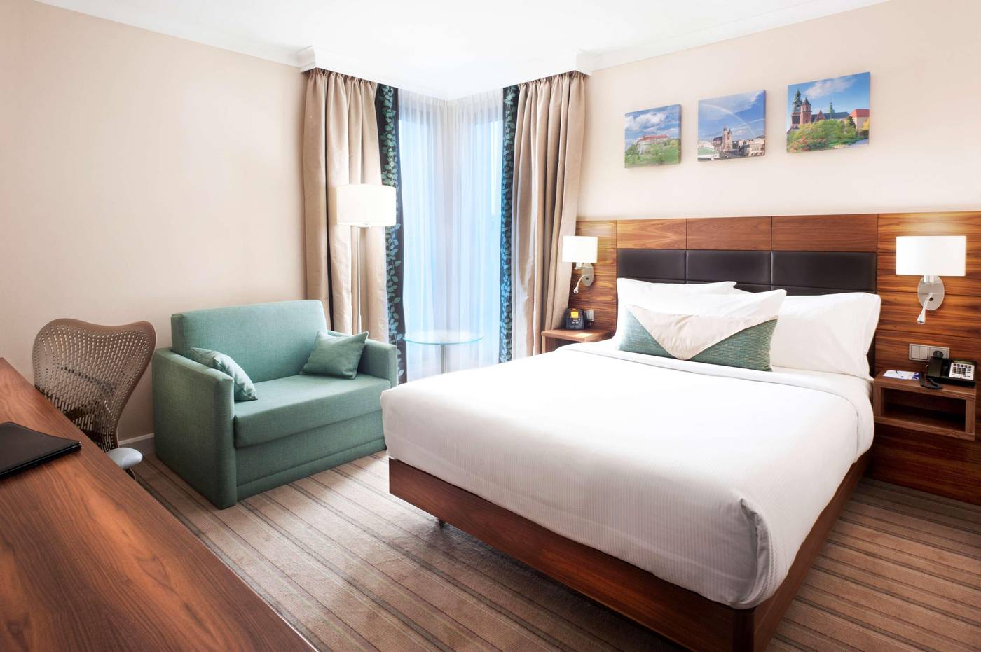 Hilton-Garden-Inn-Krakow-Room-22