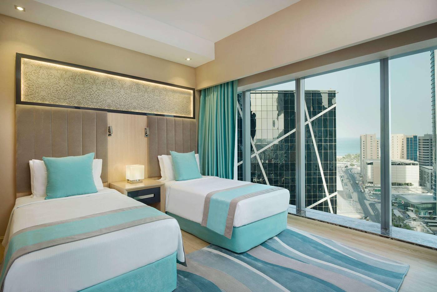 Wyndham-Doha-West-Bay-Room-22