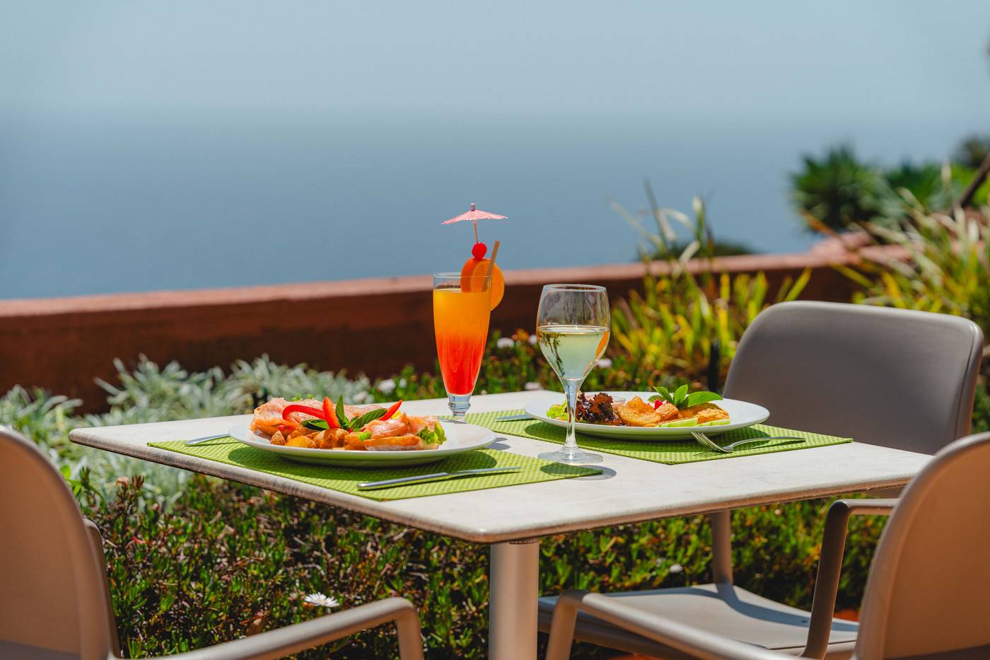 Quinta-Splendida-Wellness---Botanical-Garden-Bar-61